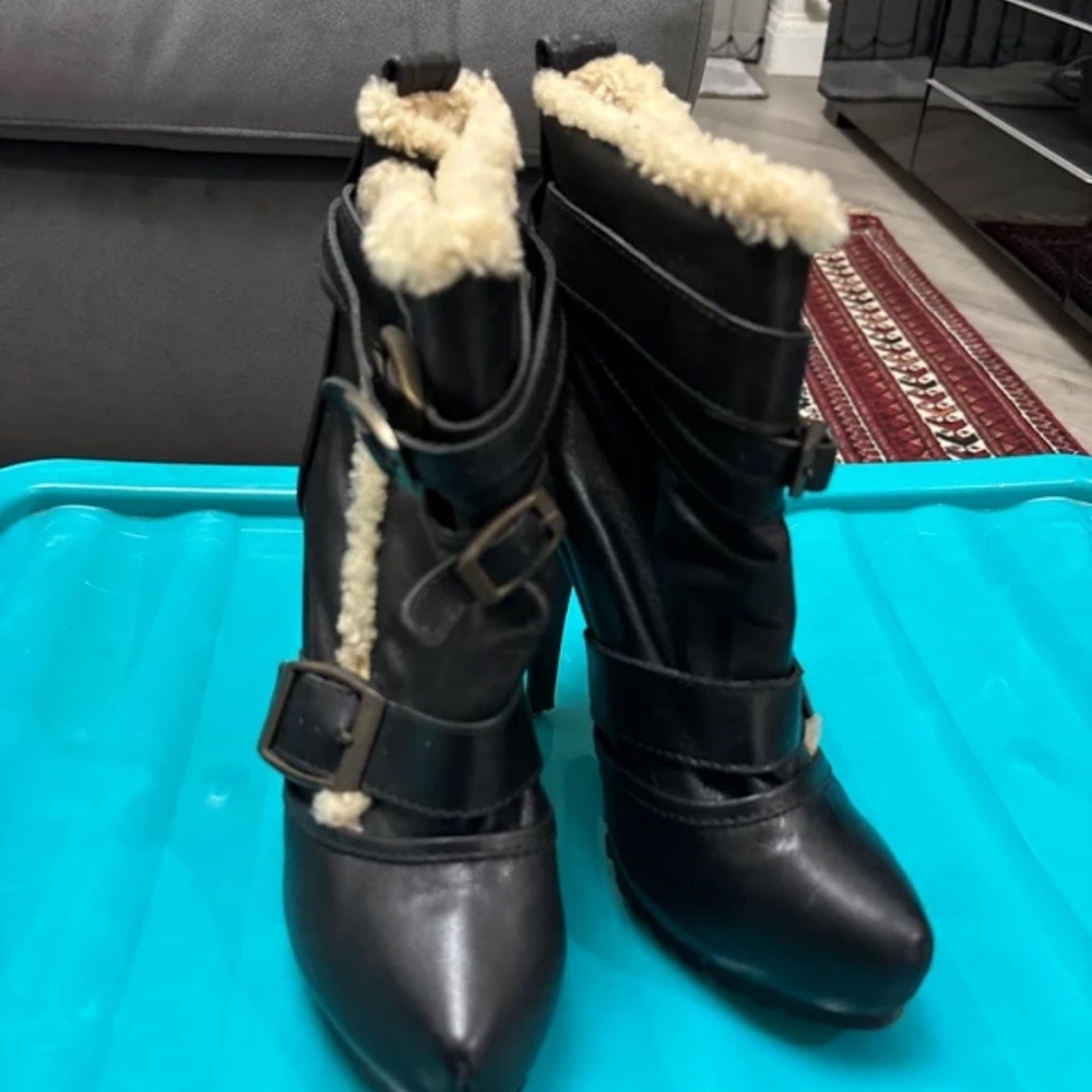 Topshop Black Heeled Boots with Buckle and Fur Trim